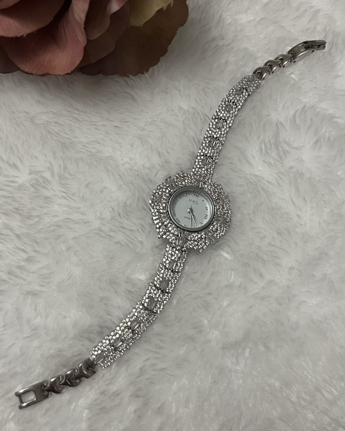 Rodyum Kaplı Zirkon Taşlı Kadın Saat 18 cm 100363