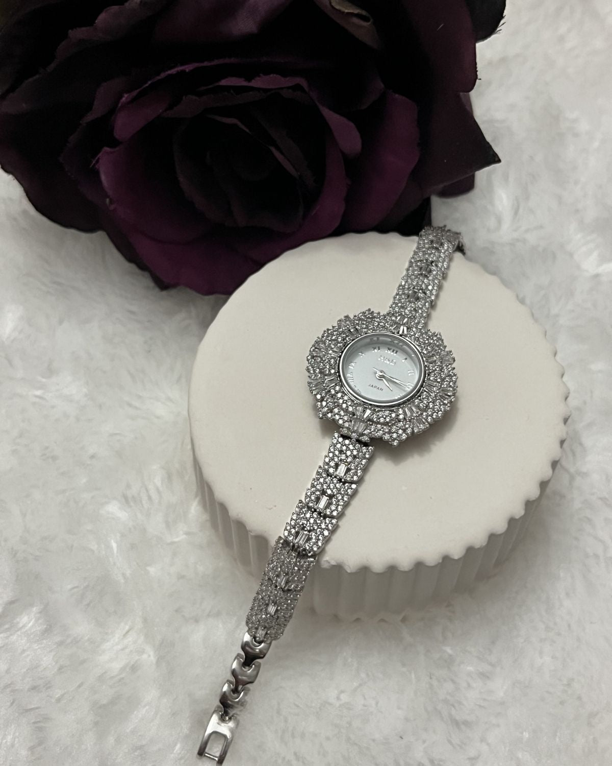 Rodyum Kaplı Zirkon Taşlı Kadın Saat 18 cm 100363
