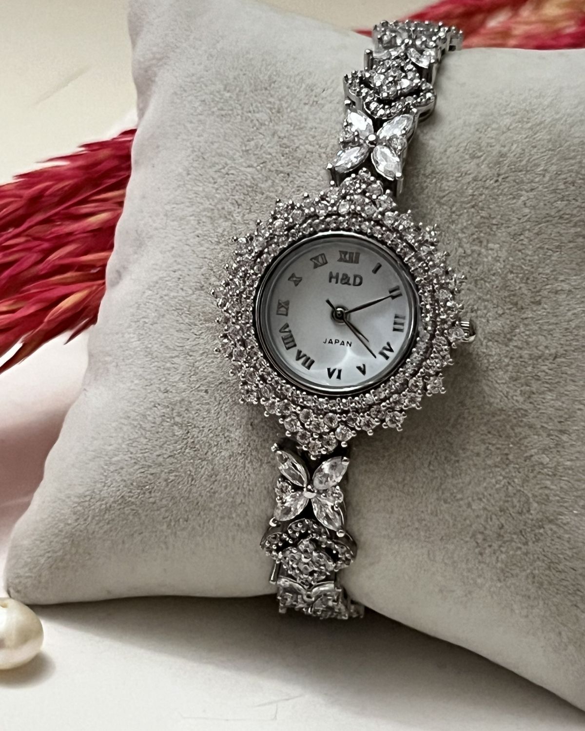 Rodyum Kaplı Zirkon Taşlı Kadın Saat 18 cm 92796