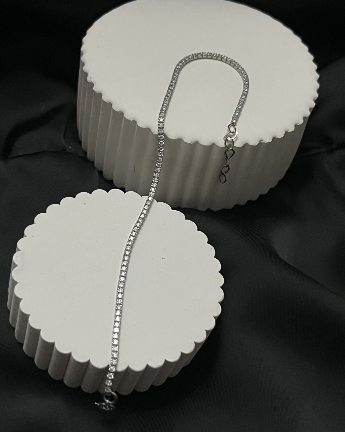 İnce Zirkon Taşlı Su Yolu Bileklik 18 cm